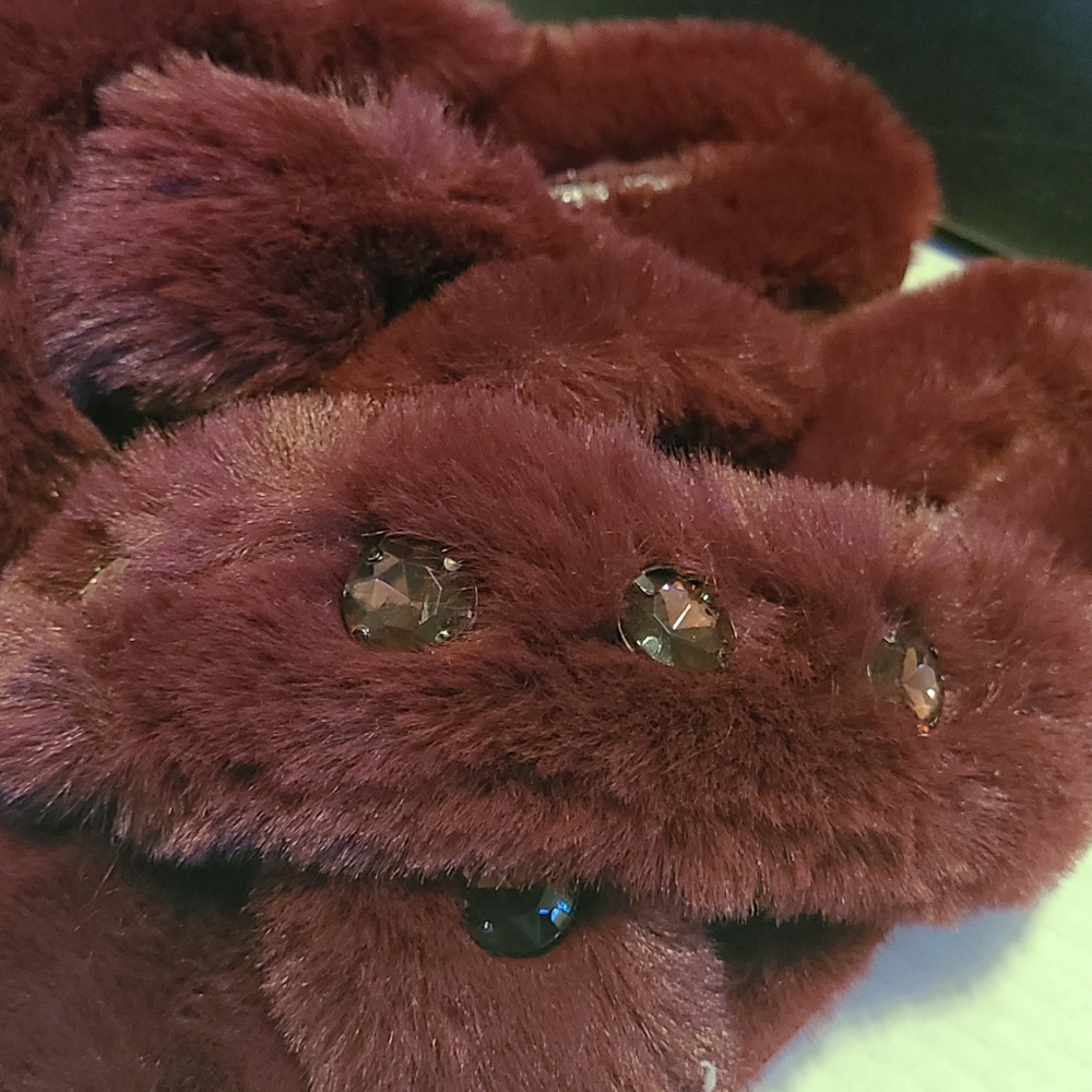Michael Kors Slippers ✨️Reduced✨️ - Picture 3 of 6